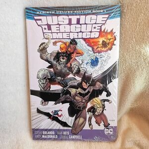 🌻2/$25🌻Justice League America Rebrith Deluxe‎ Edition Book 1.